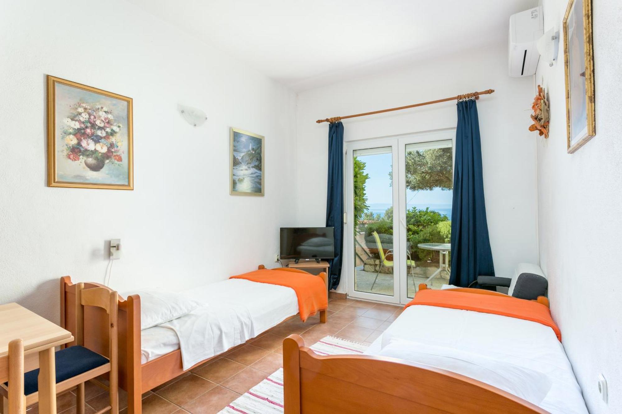Apartments By The Sea Baska Voda, Makarska - 300 Exterior foto